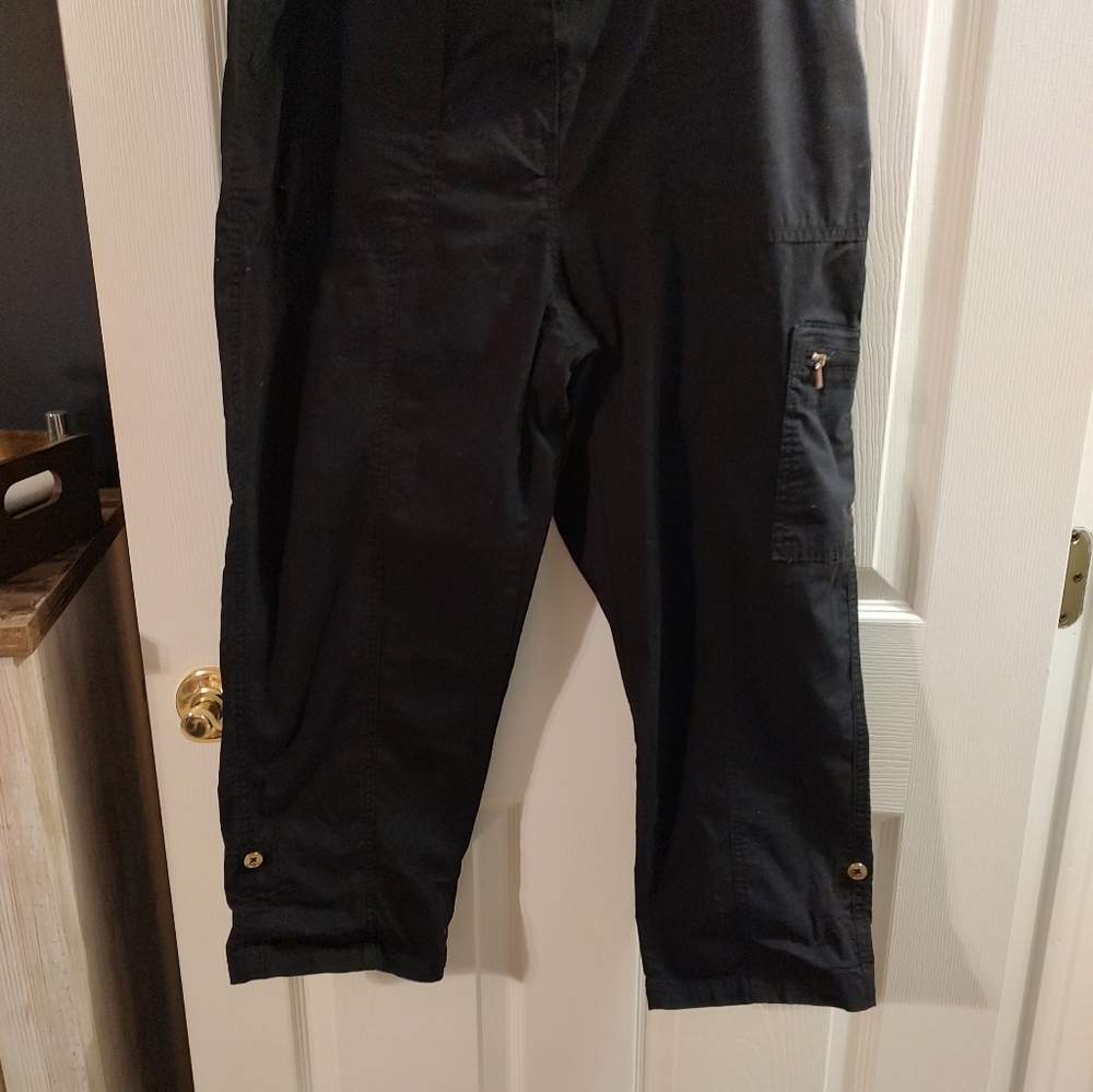 CHICO'S  CAPRI  - VERY GOOD CONDITION